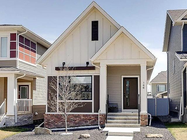 House for sale in Airdrie, Alberta