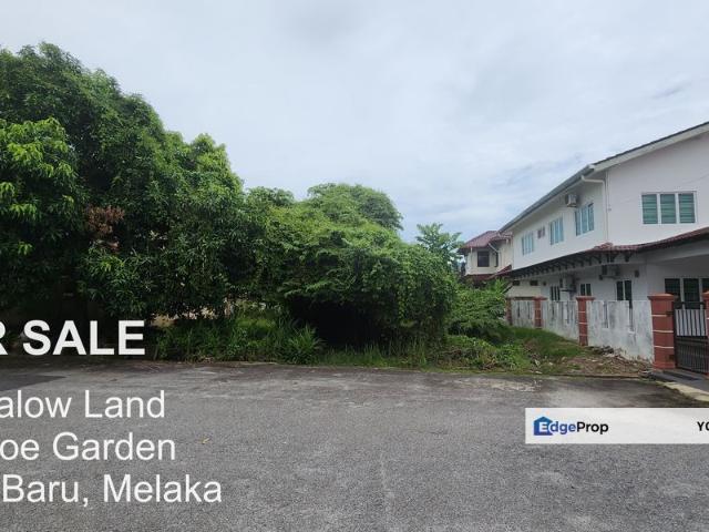 House for sale in Malaka