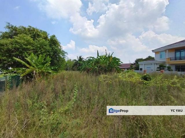 House for sale in Malaka