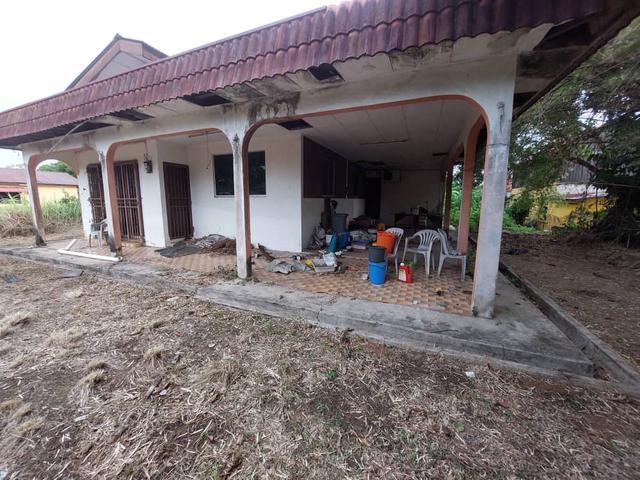 Bungalow for sale in Cheng, Malaka