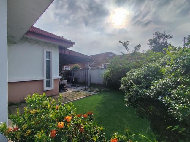 Bungalow for sale in Kajang, Langat