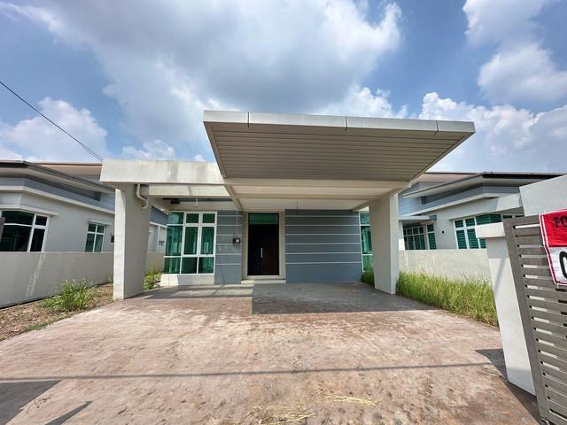 Bungalow for sale in Wellesley, Penang