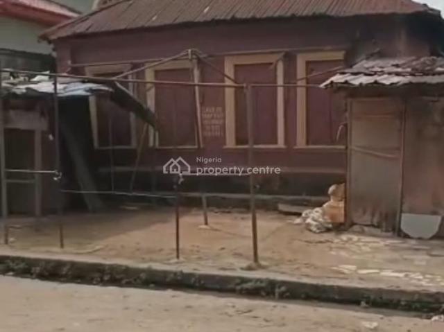 Flat for sale in Lagos Mainland, Abuja