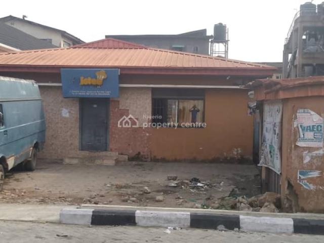 Flat for sale in Ojo
