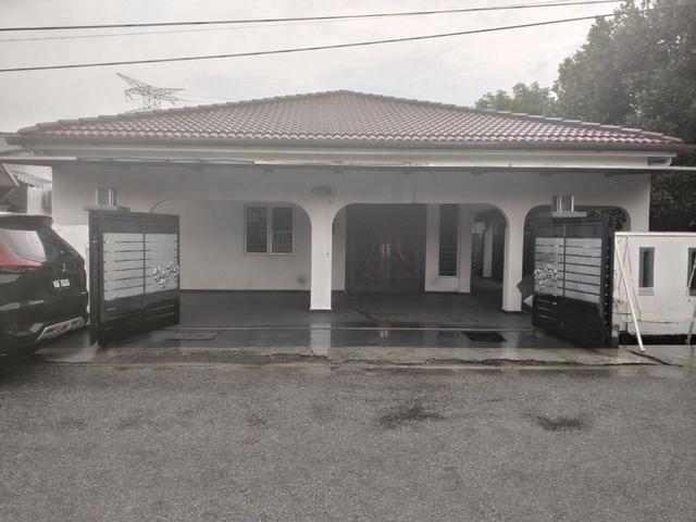 Bungalow for sale in Selayang, Selangor