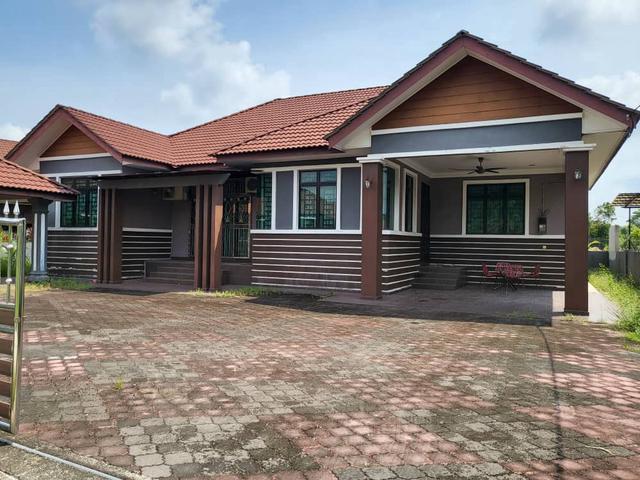 Bungalow for sale in Kota Bharu