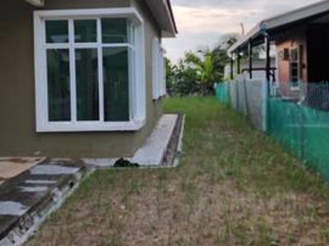 Bungalow for sale in Durian Tunggal, Malaka