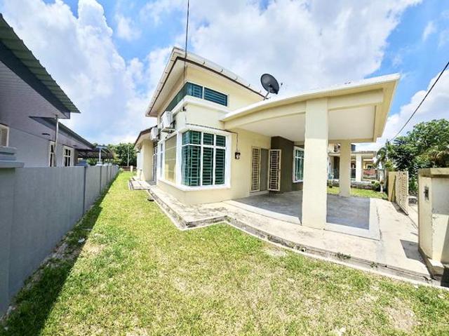Bungalow for sale in Durian Tunggal, Malaka