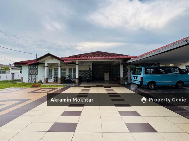 Bungalow for sale in Jenjarom, Selangor