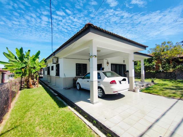 Bungalow for sale in Petaling, Subang Jaya