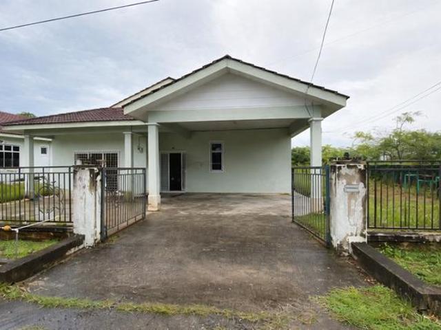 Bungalow for sale in Kluang, Johor