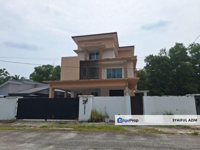 House for sale in Tanjong Sepat, Selangor