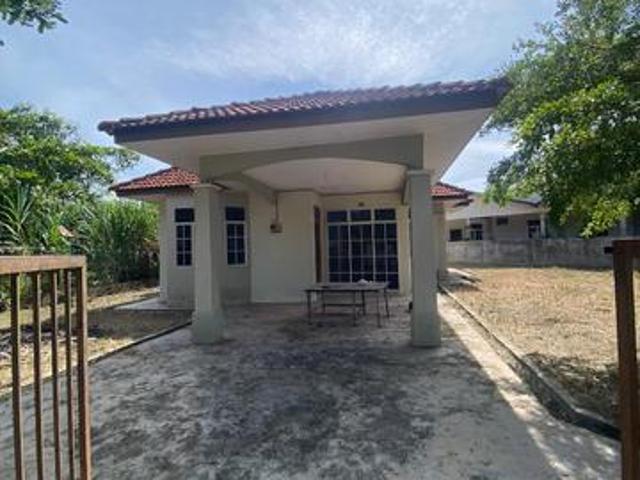 Bungalow for sale in Baling