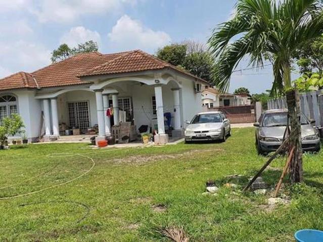 Bungalow for sale in Tanjong Sepat, Selangor