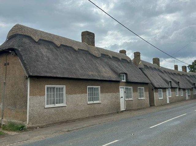 Bungalow for rent in Bedford, Isle Of Man