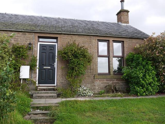Bungalow for rent in Scotland