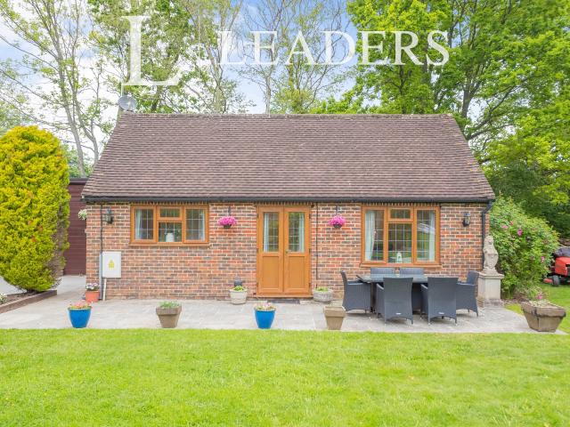 House for rent in Burstow, Hillview