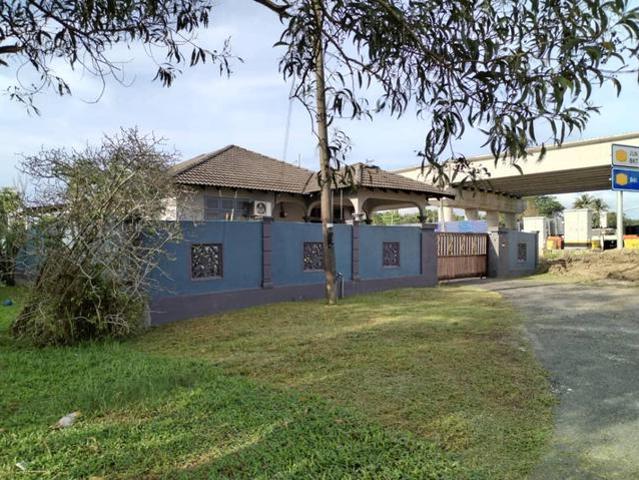 Bungalow for sale in Kuantan, Pahang