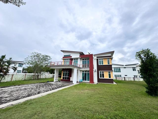 Bungalow for rent in Malaka