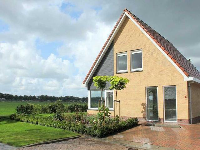 Woning te huur in Tuitjenhorn, Noord Holland