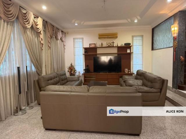 House for sale in Kuching, Bahagian Kuching