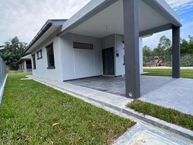 Bungalow for sale in Kajang, Langat