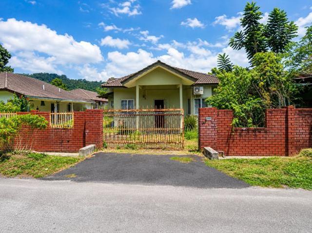 Bungalow for sale in Selayang, Selangor