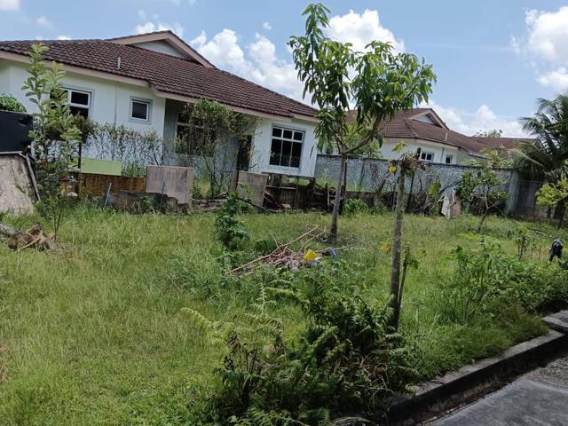 Bungalow for sale in Kluang, Johor
