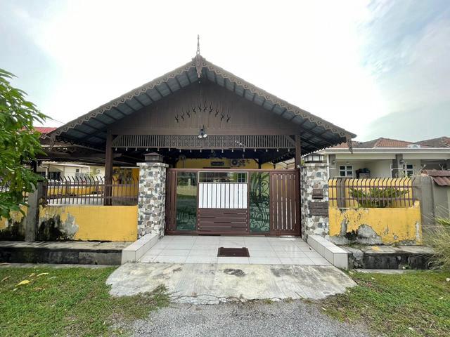 Bungalow for sale in Perak, Intan