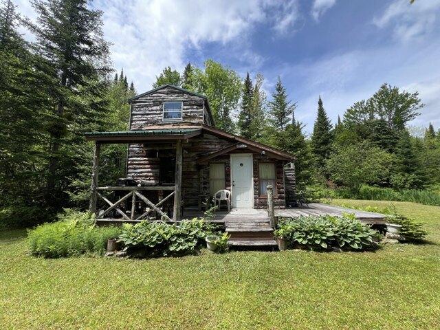 House for sale in Chateaugay