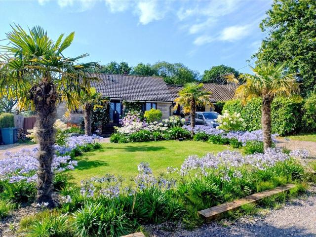 House for rent in Rookley Green, Rookley