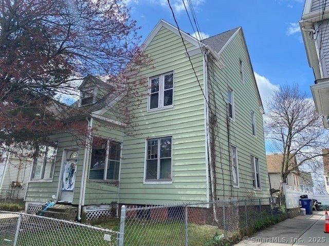 House for sale in Bridgeport