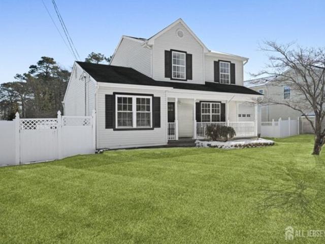 House for sale in Lanoka Harbor, New Jersey