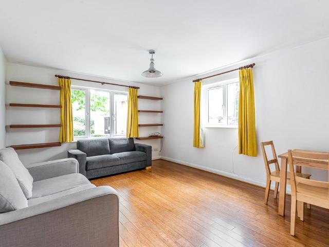 Apartment for rent in Barnsbury, Greater London