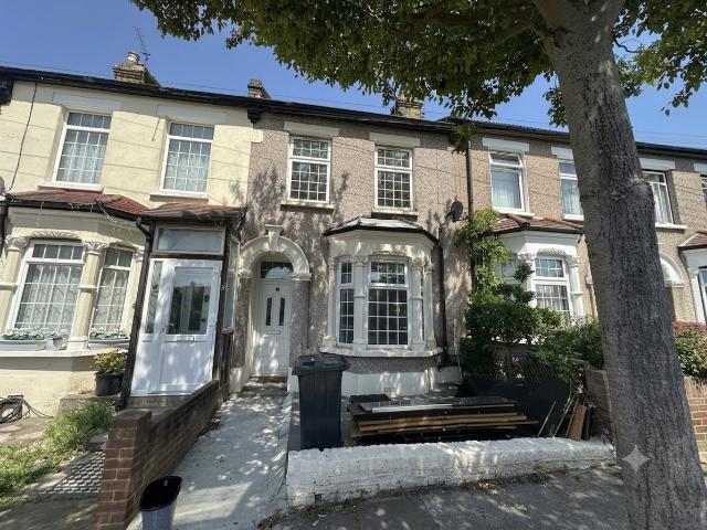 House for rent in Newbury Park, Greater London