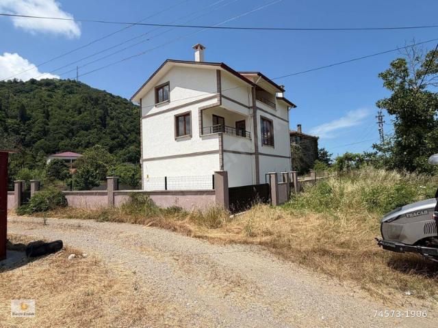 Özlüce, İnebolu içerisinde satılık Villa