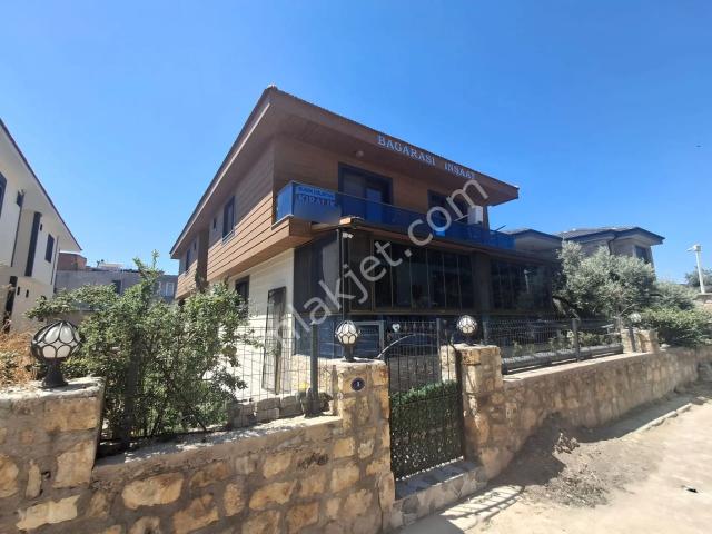 Foça, İzmir içerisinde kiralık mülk