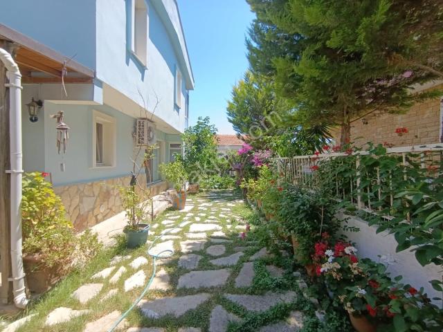 Foça, İzmir içerisinde satılık Villa