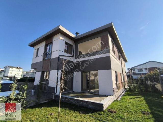 İnegöl içerisinde satılık Villa