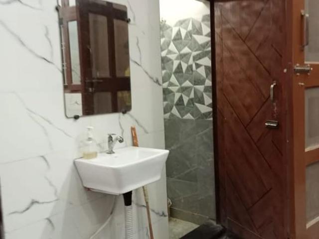 Property for rent in Deri