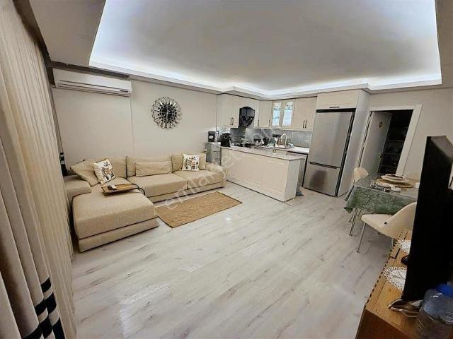 Birkent Sitesi, Bayraklı içerisinde satılık mülk