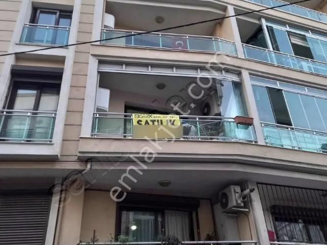 Bayrakli, İzmir içerisinde satılık mülk