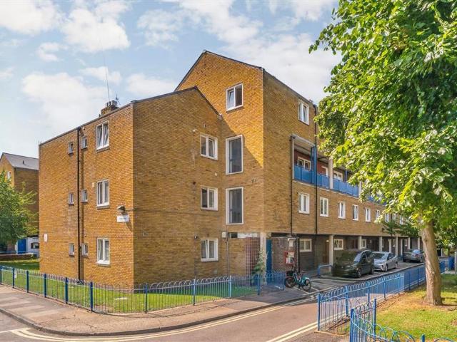 House for rent in Walworth, Greater London