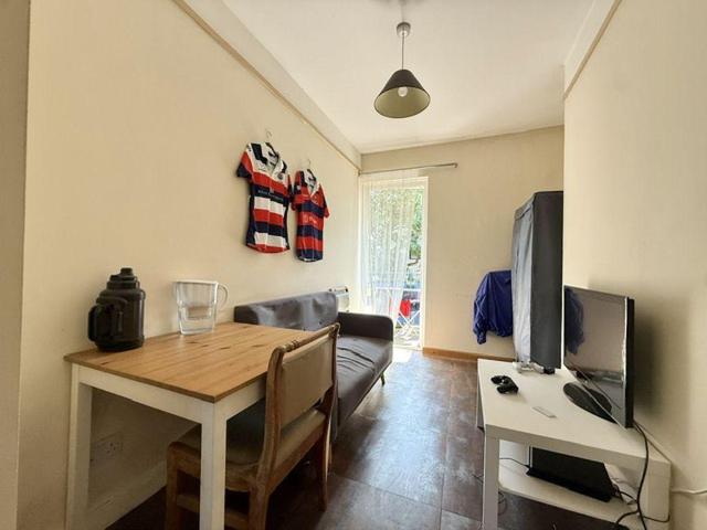 House for rent in Walworth, Greater London