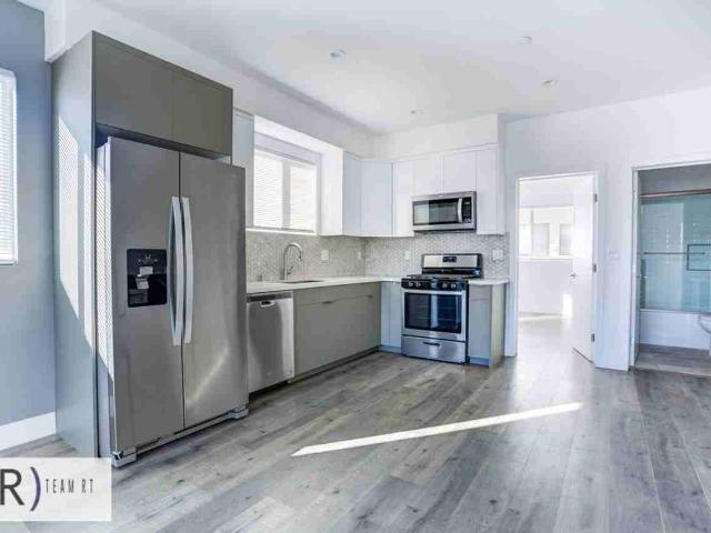 Apartment for rent in Canoga Park, California