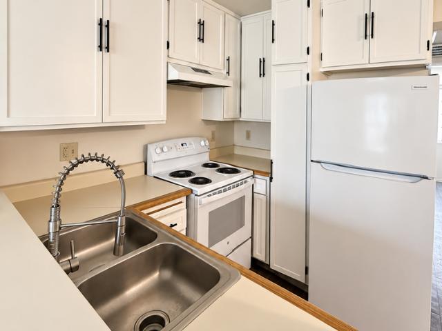 Apartment for rent in Van Nuys Neighborhood Council District, Los Angeles