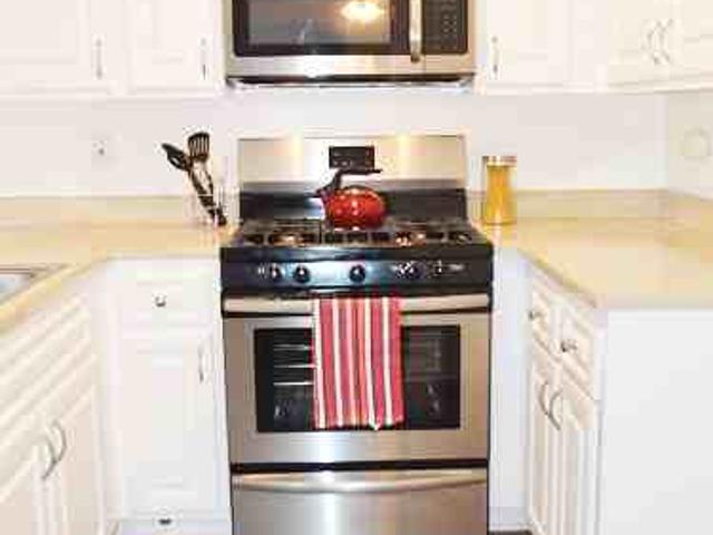 Apartment for rent in Van Nuys Neighborhood Council District, Canoga Park