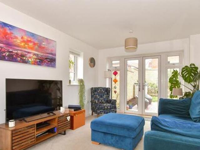 House for sale in Oad Street, Kent