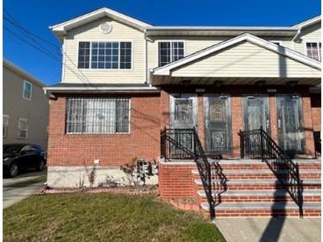 House for sale in Arverne House for sale in Arverne
