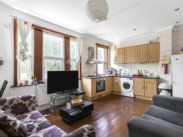 House for rent in Mile End, Greater London